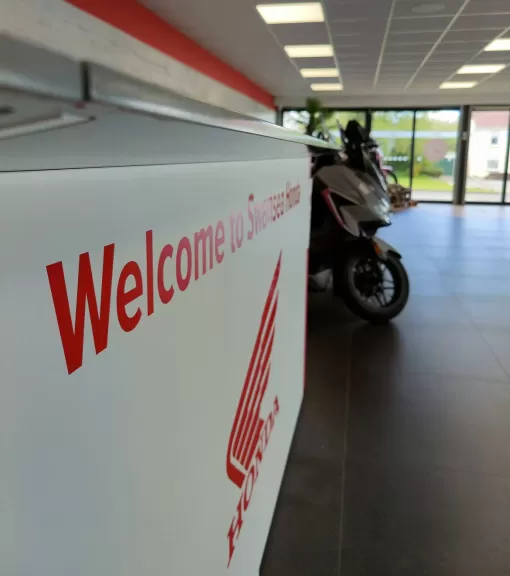 Welcom-to-Swansea-Honda.jpg